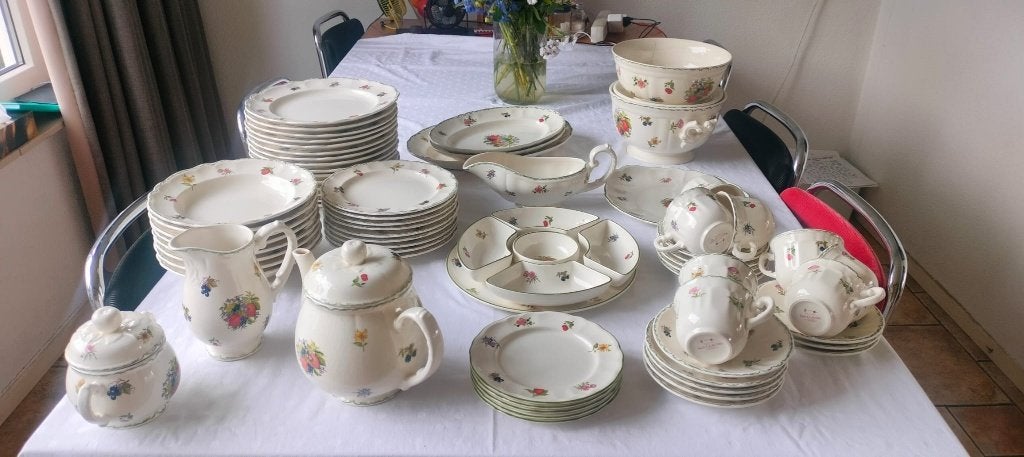 Spaans servies San Claudio, Huis en Inrichting, Keuken | Servies, Ophalen, Gebruikt, Overige merken, Vintage