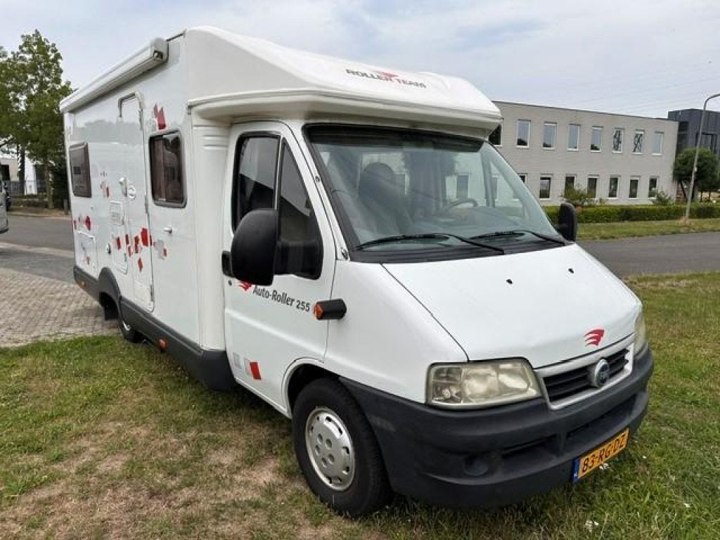 Roller Team Granduca 255 P 6-PERSOONS / NAP, Caravans en Kamperen, Overige merken, Standaard zit, Ringverwarming, Fiat