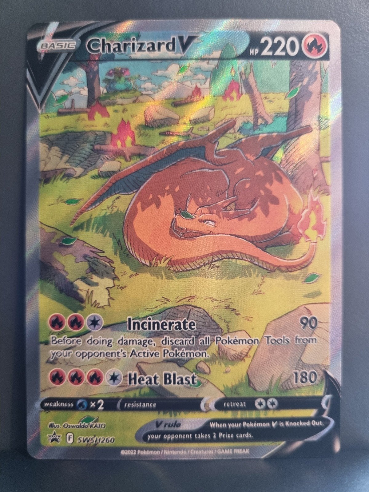 Charizard v SWSH260 promo Sword & Shield charizard upc, Ophalen of Verzenden, Zo goed als nieuw, Losse kaart, Foil