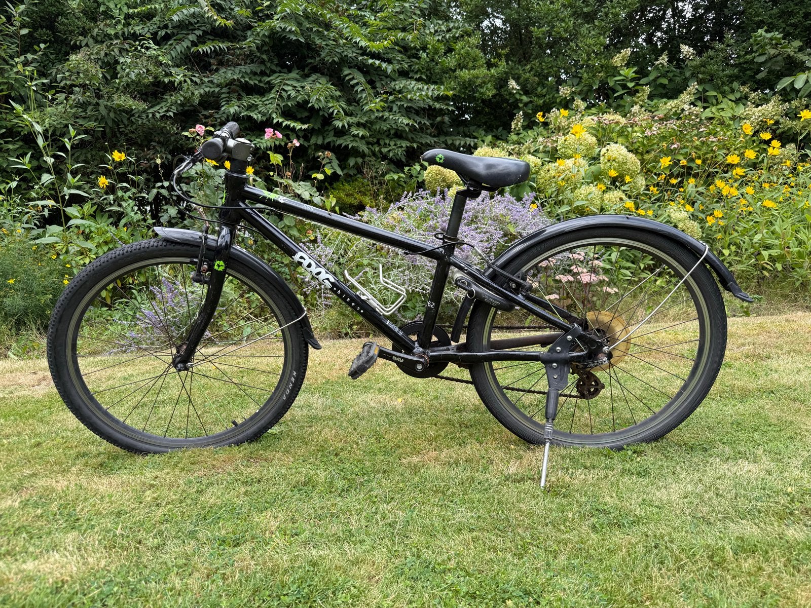 Frog Bike 62 kinderfiets - Zwart met versnellingen, Fietsen en Brommers, Gebruikt, Velgrem, Versnellingen, Minder dan 49 cm