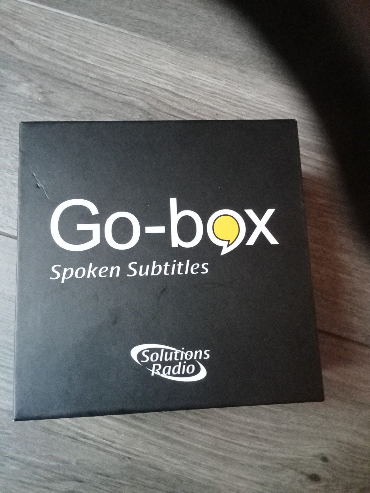 Go-box Spoken Subtitles Solutions Radio, Ophalen, Zo goed als nieuw, Overige typen