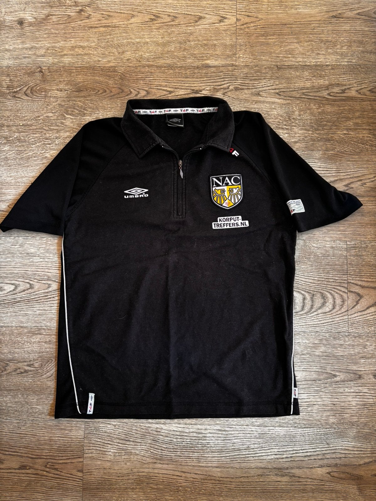 NAC Breda polo Umbro maat M, Ophalen of Verzenden, Zo goed als nieuw