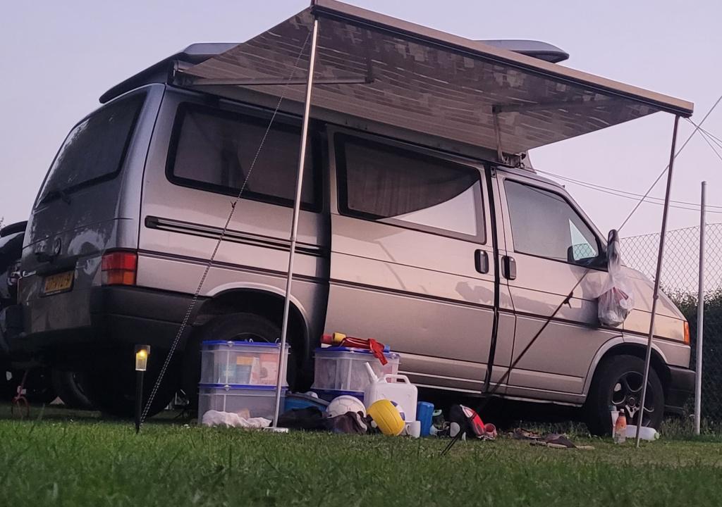 Volkswagen T4 camper Westfalia, Caravans en Kamperen, Campers, Particulier, tot en met 4, Buscamper of Camperbus, Volkswagen, 5 tot 6 meter