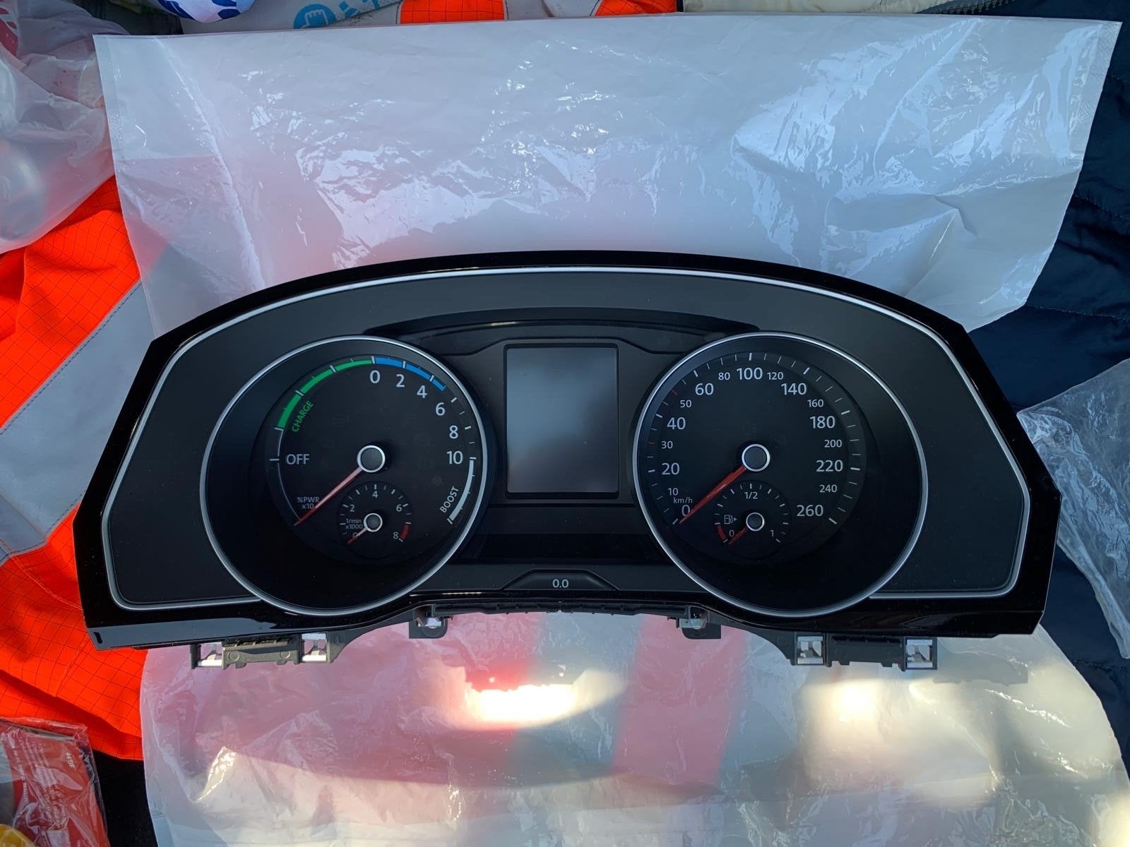 Volkswagen Passat GTE Digitaal Dashboard Virtual Cockpit, Ophalen of Verzenden, Zo goed als nieuw