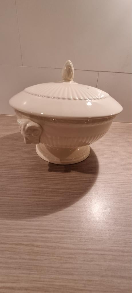 Wedgwood Edme Dekschaal 18 cm, Ophalen