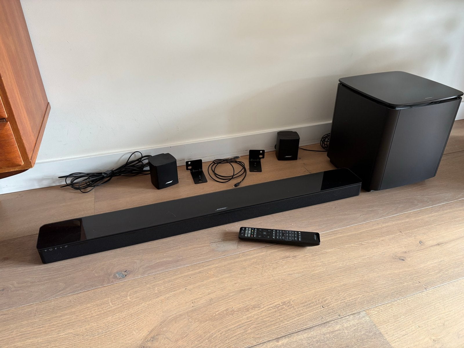 Bose Soundtouch 300, conplete home cinema set, Soundbar, 70 watt of meer, Zo goed als nieuw, Overige spelers