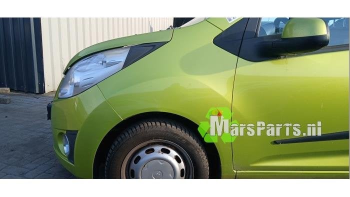 Scherm links-voor van een Chevrolet Spark (48), Gebruikt, -, Ophalen of Verzenden, -