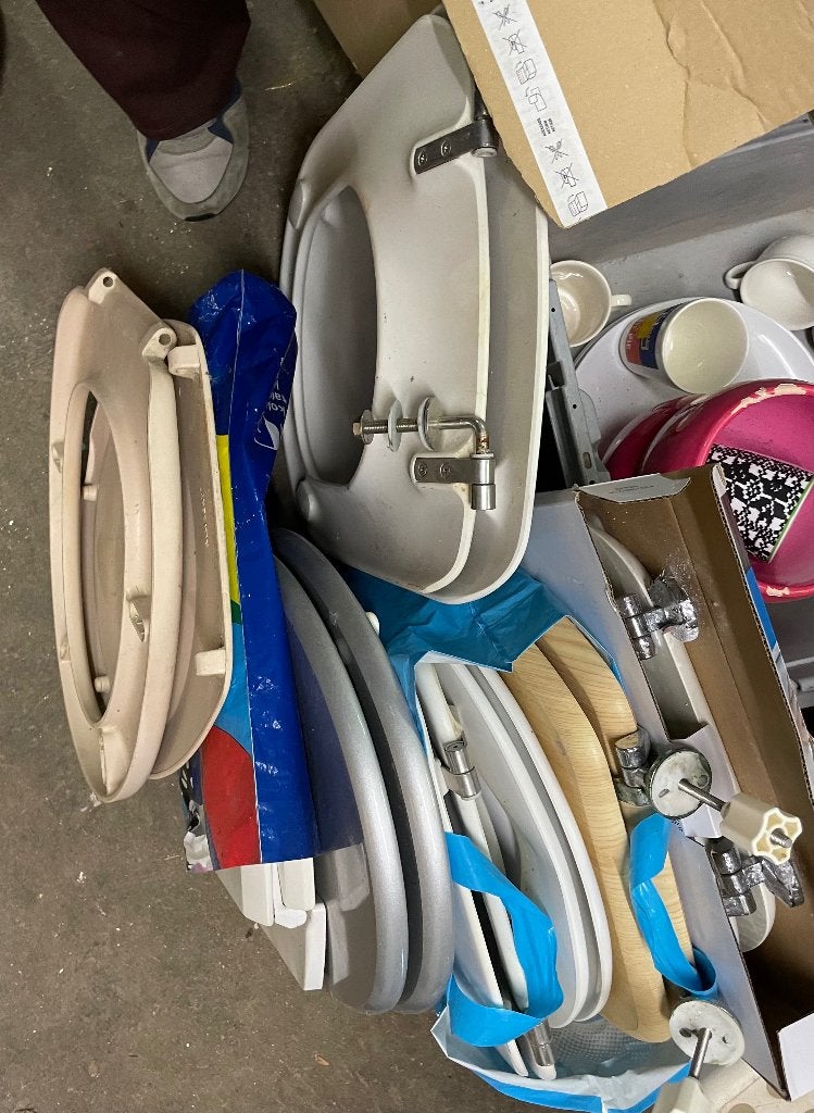 Gratis wc bril(len), Doe-het-zelf en Verbouw, Sanitair, Ophalen, Gebruikt, Toilet