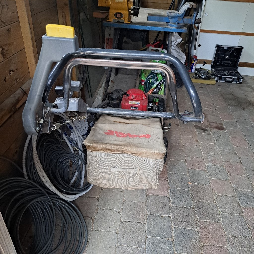 Grasmachine, Ophalen, Gebruikt, Opvangbak, Benzine-grasmaaier
