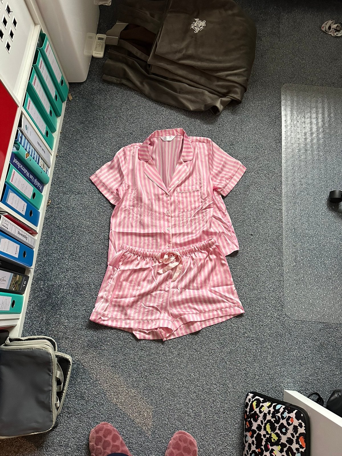 Pyjama satijn roze gestreept mt M Primark NIEUW, Ophalen of Verzenden, Nieuw, Maat 38/40 (M)