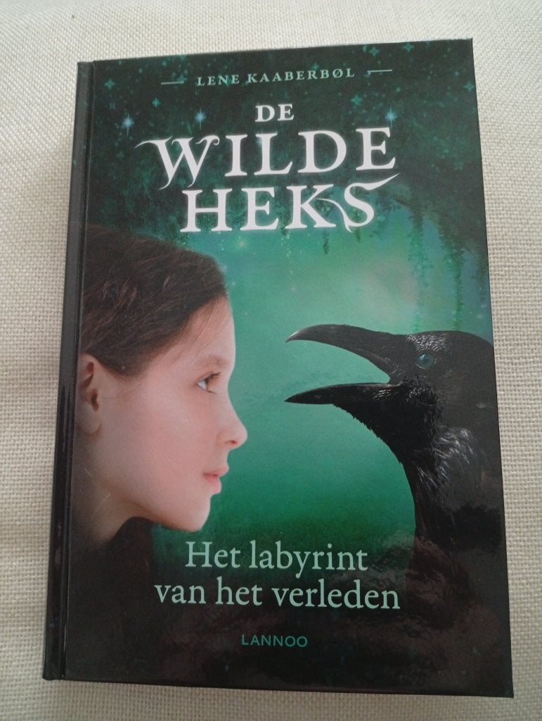 De Wilde Heks - Het labyrint van het verleden-Lene KaaberbØL, Boeken, Ophalen of Verzenden, Zo goed als nieuw, Lene KaaberbØL