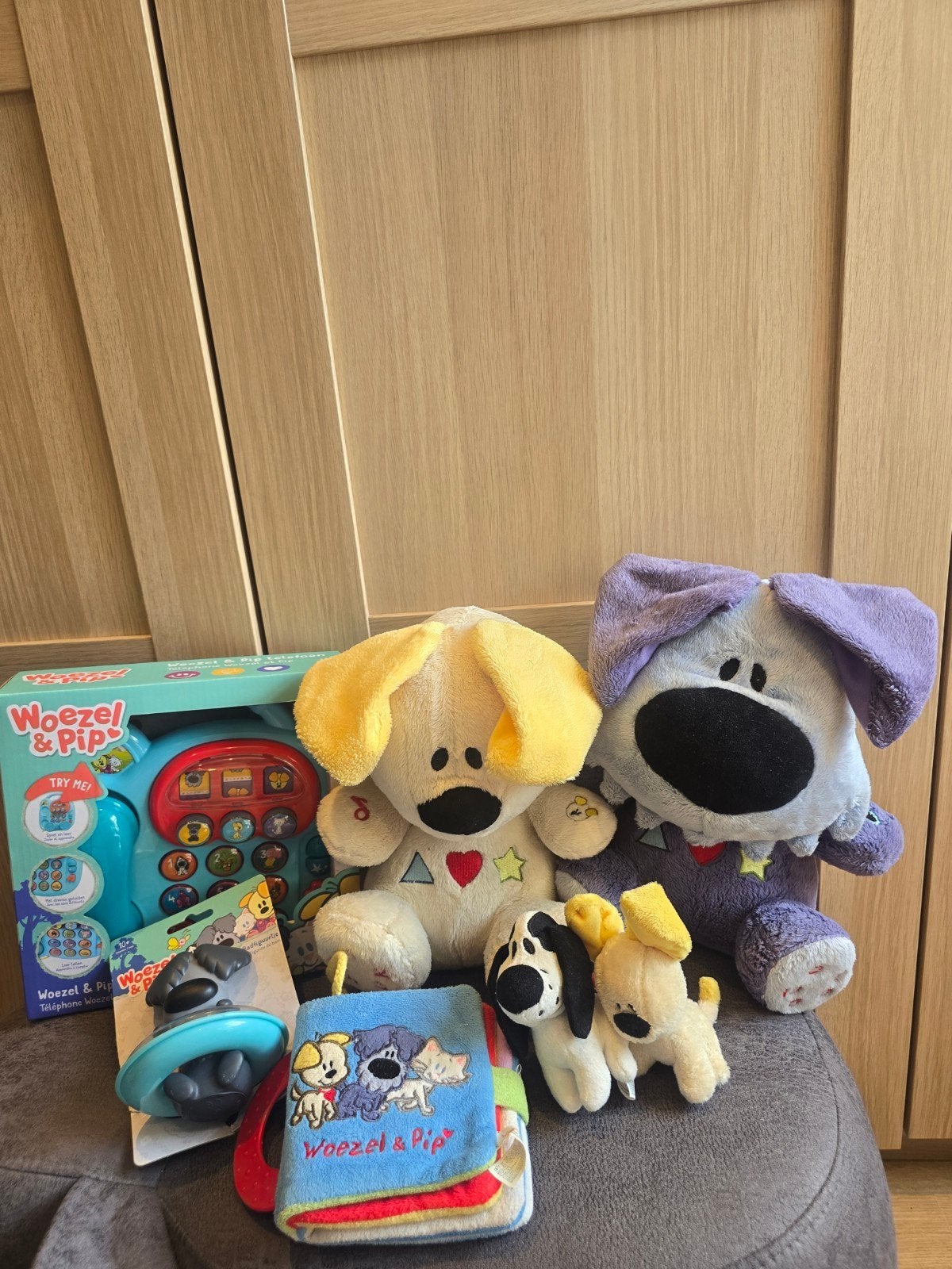 Woezel en Pip speelgoedpakket: knuffels, telefoon en boekje, Kinderen en Baby's, Speelgoed | Knuffels en Pluche, Ophalen of Verzenden