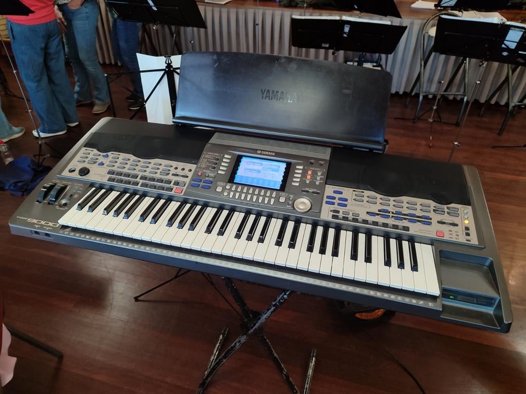Yamaha PSR-9000 Workstation Keyboard, Muziek en Instrumenten, Keyboards, Ophalen, Yamaha, Met standaard, 61 toetsen