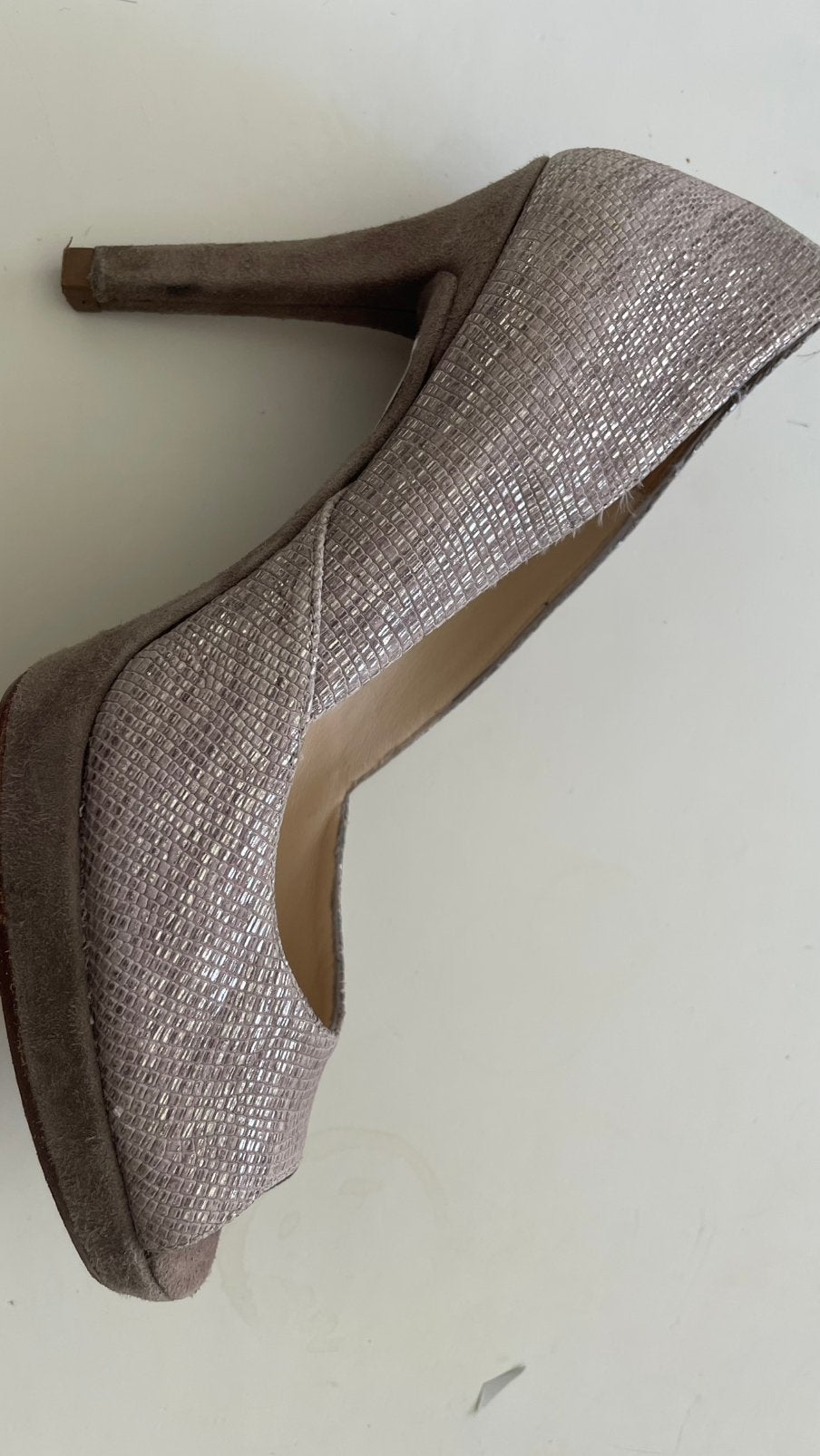 Te koop: leren pumps, Unisa, beige, maat, Kleding | Dames, Leggings, Maillots en Panty's, Ophalen of Verzenden, Zo goed als nieuw