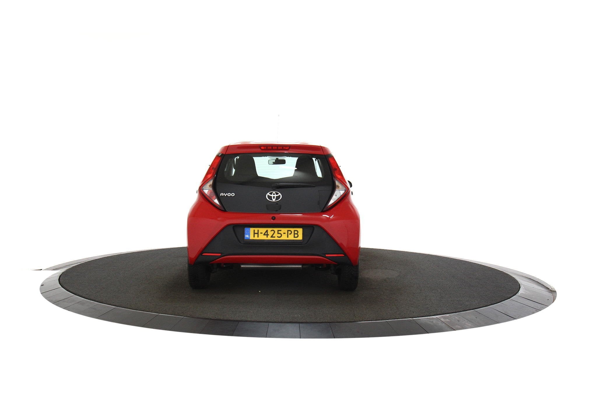 Toyota Aygo 1.0 VVT-i x-fun, Stof, Gebruikt, Euro 6, 4 stoelen
