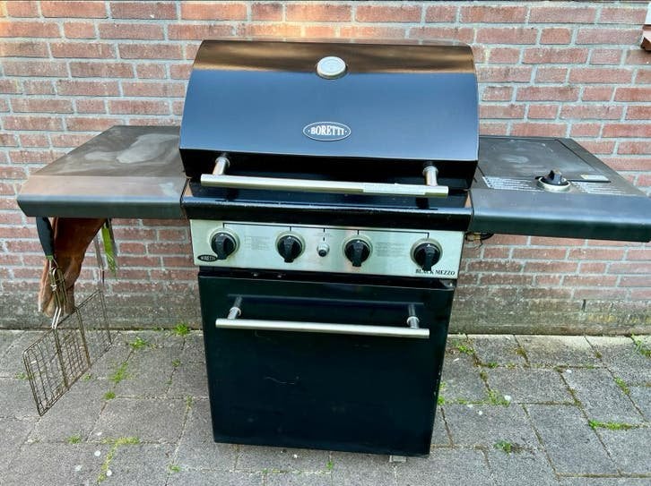 Boretti Black Mezzo BBQ met 5 warmtebronnen incl gasfles, Ophalen, Gebruikt