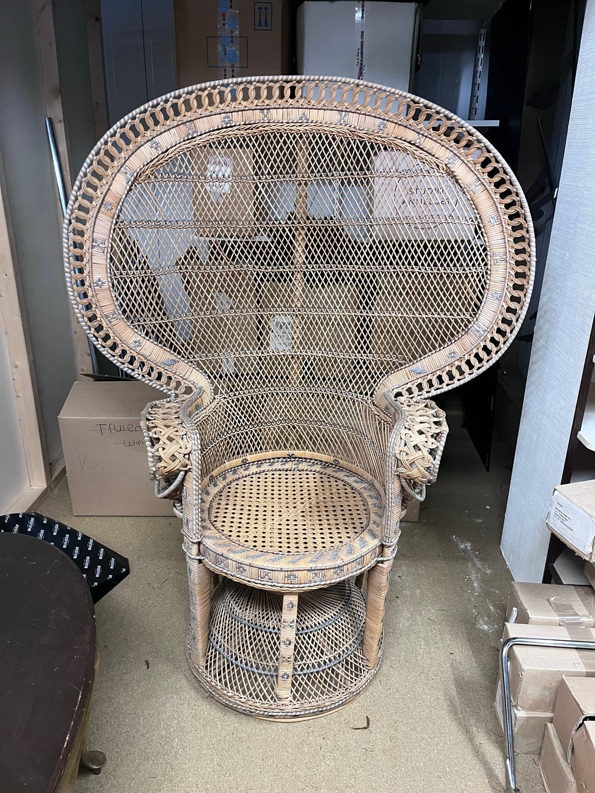 Vintage rotan pauwstoel - uniek design, Ophalen