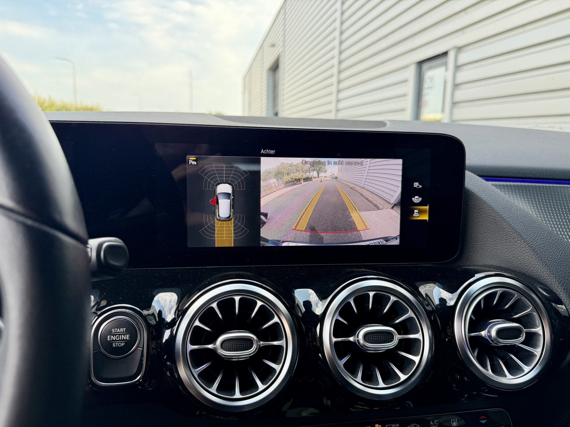 Mercedes-Benz GLA 250e Luxury LED|Camera|Sfeer|Leer Zwart, Gebruikt, Met garantie (alle), Leder en Stof, Zwart
