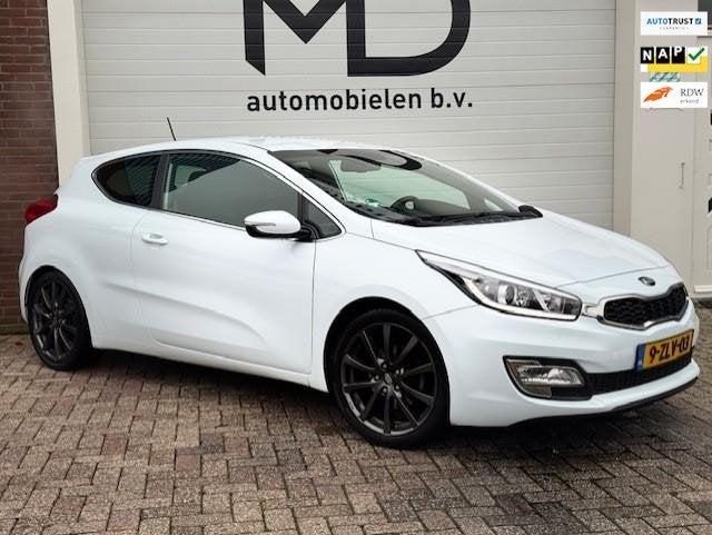 Kia Pro_cee'd 1.6 GDI BusinessLine - LED - Navi - Cruise-NAP, Auto's, Voorwielaandrijving, Gebruikt, 4 cilinders, Wit