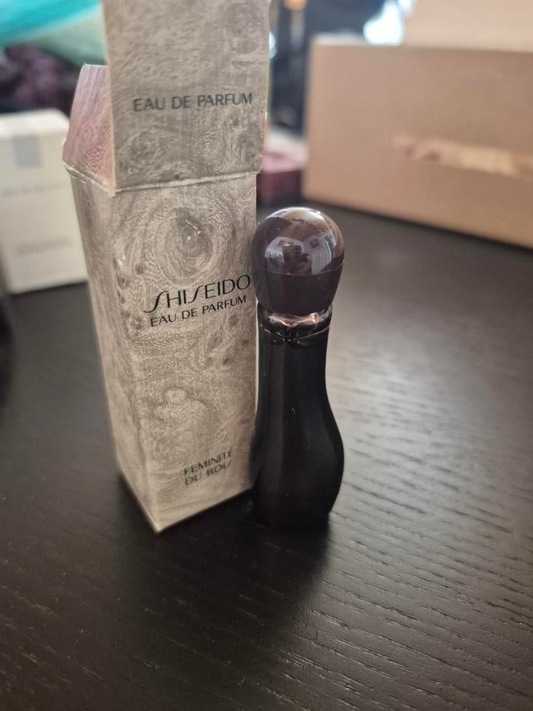 Shiseido Feminite du Bois Eau de Parfum - Miniatuur, Ophalen of Verzenden, Gebruikt