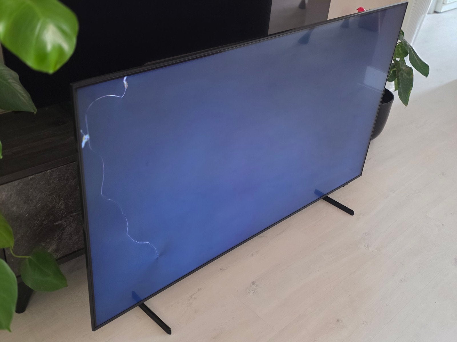 Samsung 55 inch QLED 4K Smart TV QE55Q60CAU – Defect scherm, Ophalen, QLED, 50 Hz, Samsung