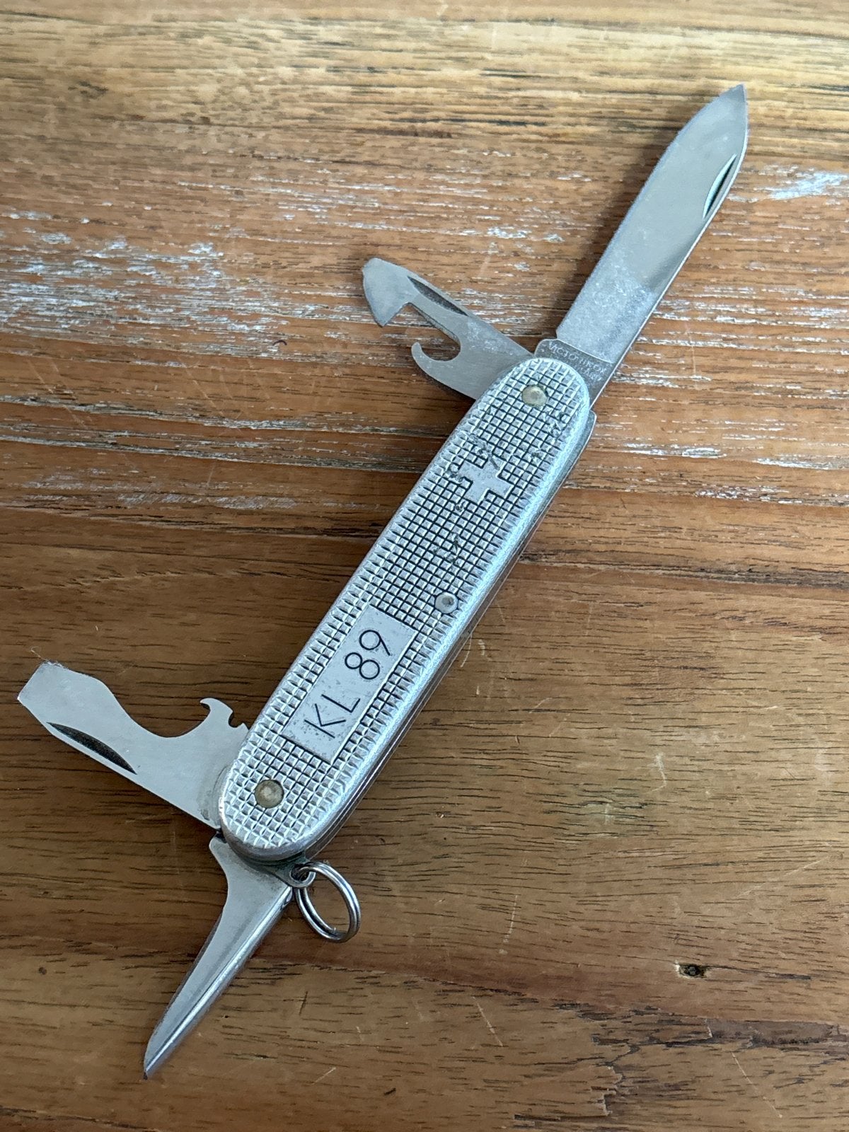 Victorinox KL 89 Zakmes - Zwitsers Militair Zakmes, Verzamelen, Ophalen of Verzenden, Landmacht, Nederland, Mes of Dolk