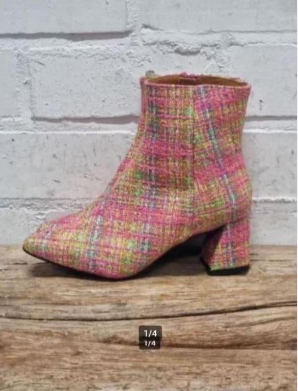 DWARS - Leergevoerde laarsjes maat 37 - Nieuw €149 - DWRS, Kleding | Dames, Schoenen, DWRS, Lage of Enkellaarzen, Nieuw, Ophalen of Verzenden