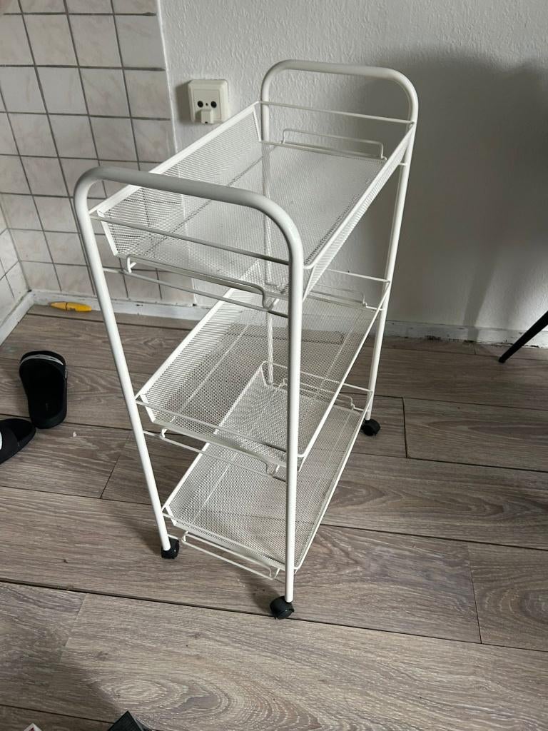 Net IKEA HORNAVAN Kastje op wielen, Ophalen, Nieuw, HORNAVAN - Ikea