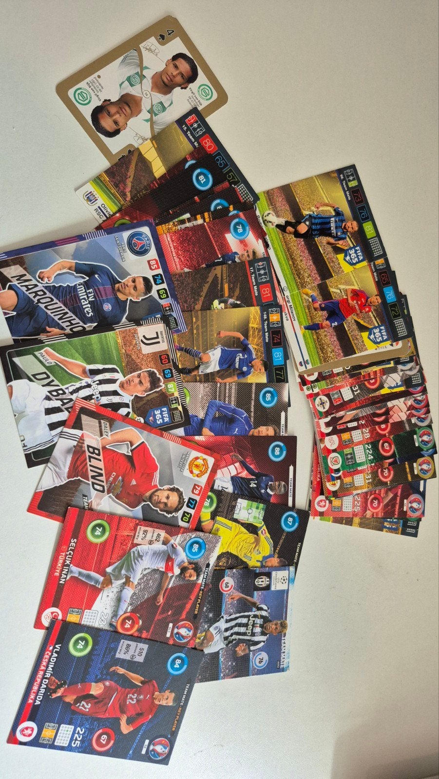 collectie FIFA 365 Adrenalyn XL voetbalplaatjes, Ophalen of Verzenden, Zo goed als nieuw, Buitenlandse clubs, Poster, Plaatje of Sticker