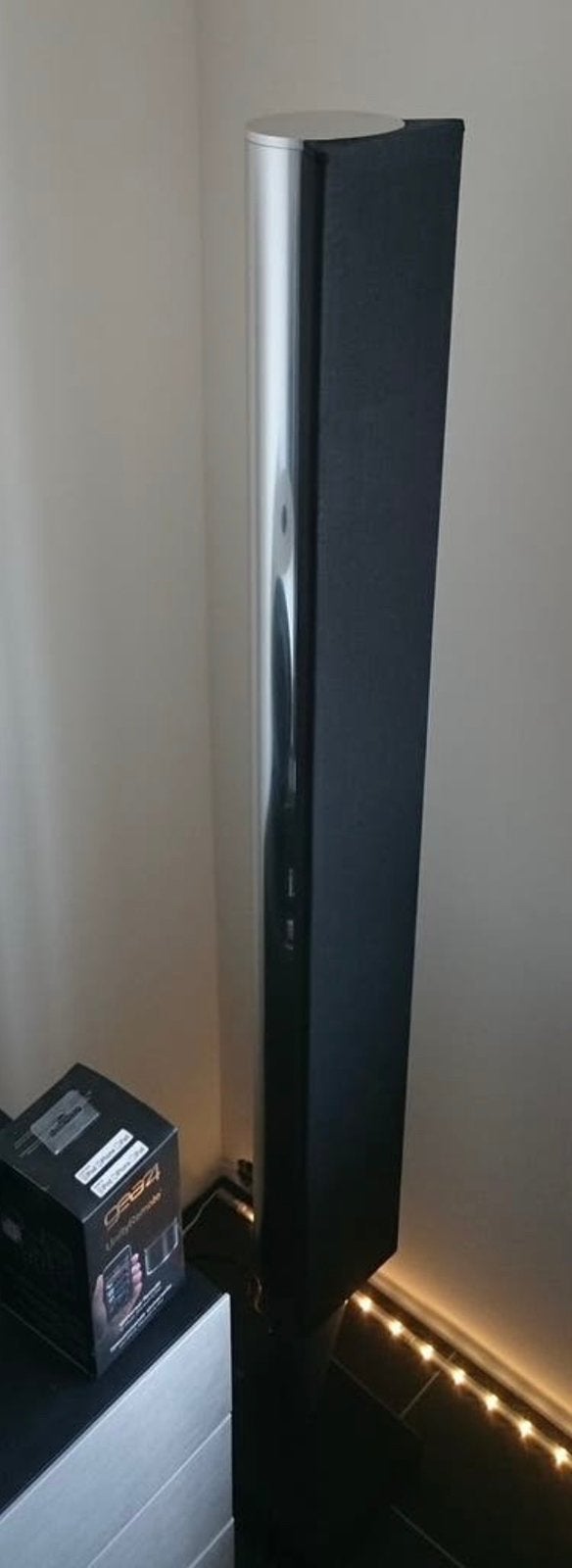 Bang & Olufsen BeoLab 8000 active luidsprekers, B&O speakers, Zo goed als nieuw, 120 watt of meer, Front, Rear of Stereo speakers