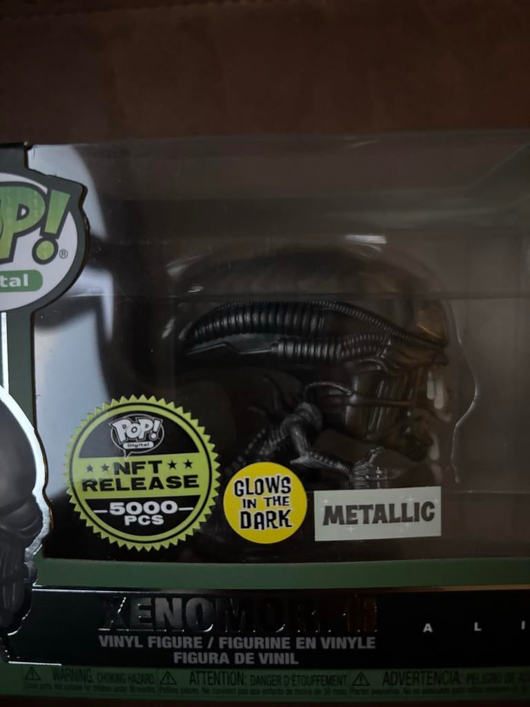 Funko Pop! Digital Xenomorph NFT Release Metallic GITD, Verzamelen, Poppetjes en Figuurtjes, Nieuw, Ophalen of Verzenden