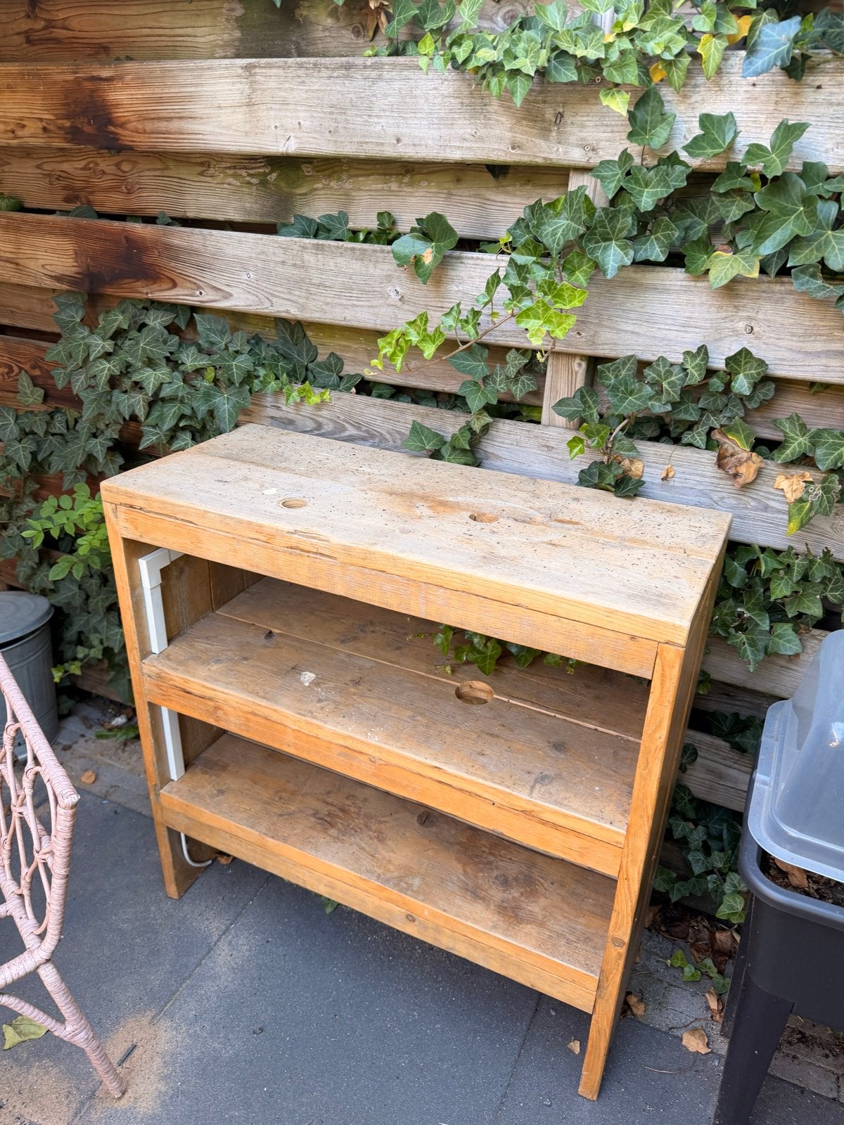 Houten buitenkast met 3 planken, Ophalen of Verzenden, Gebruikt, Hout, Overige typen