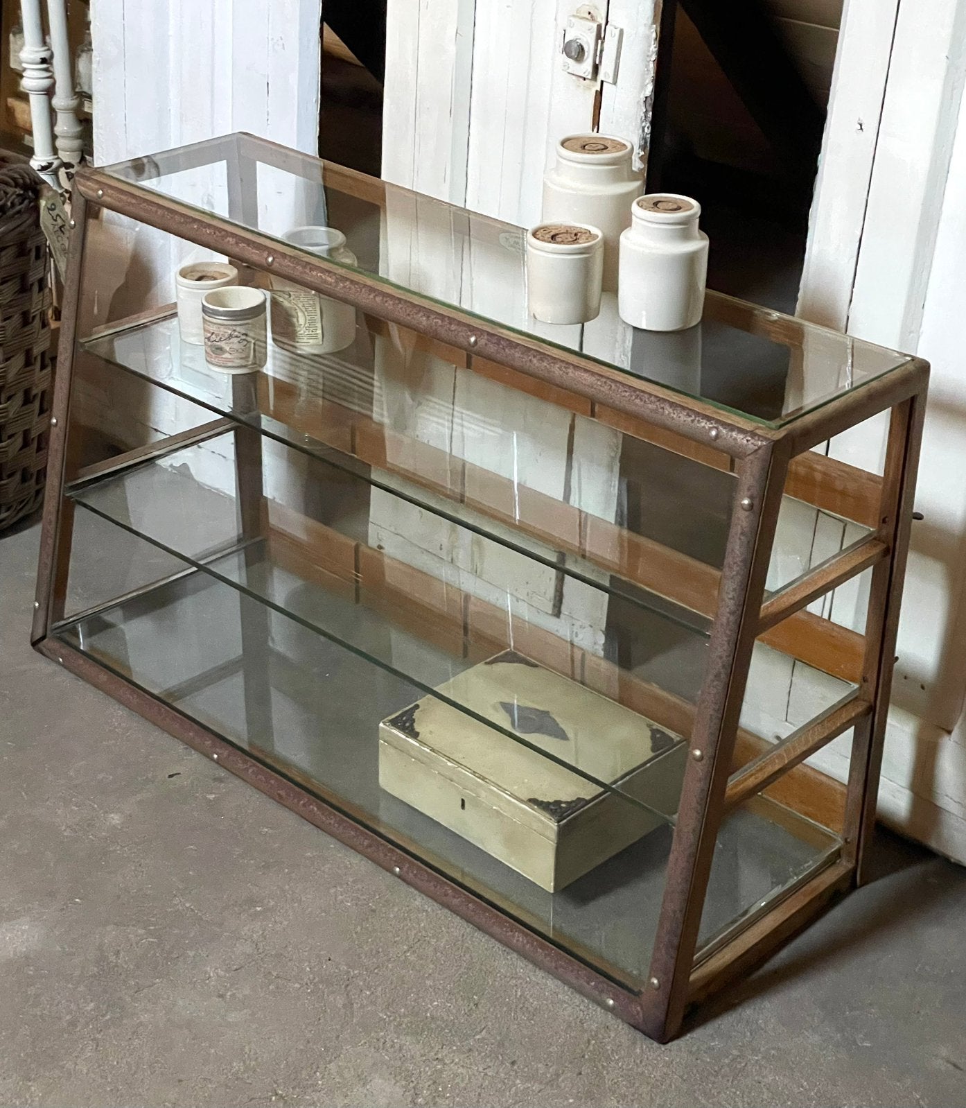 Brocante oude toonbank vitrinekast / vitrinekastje, Ophalen