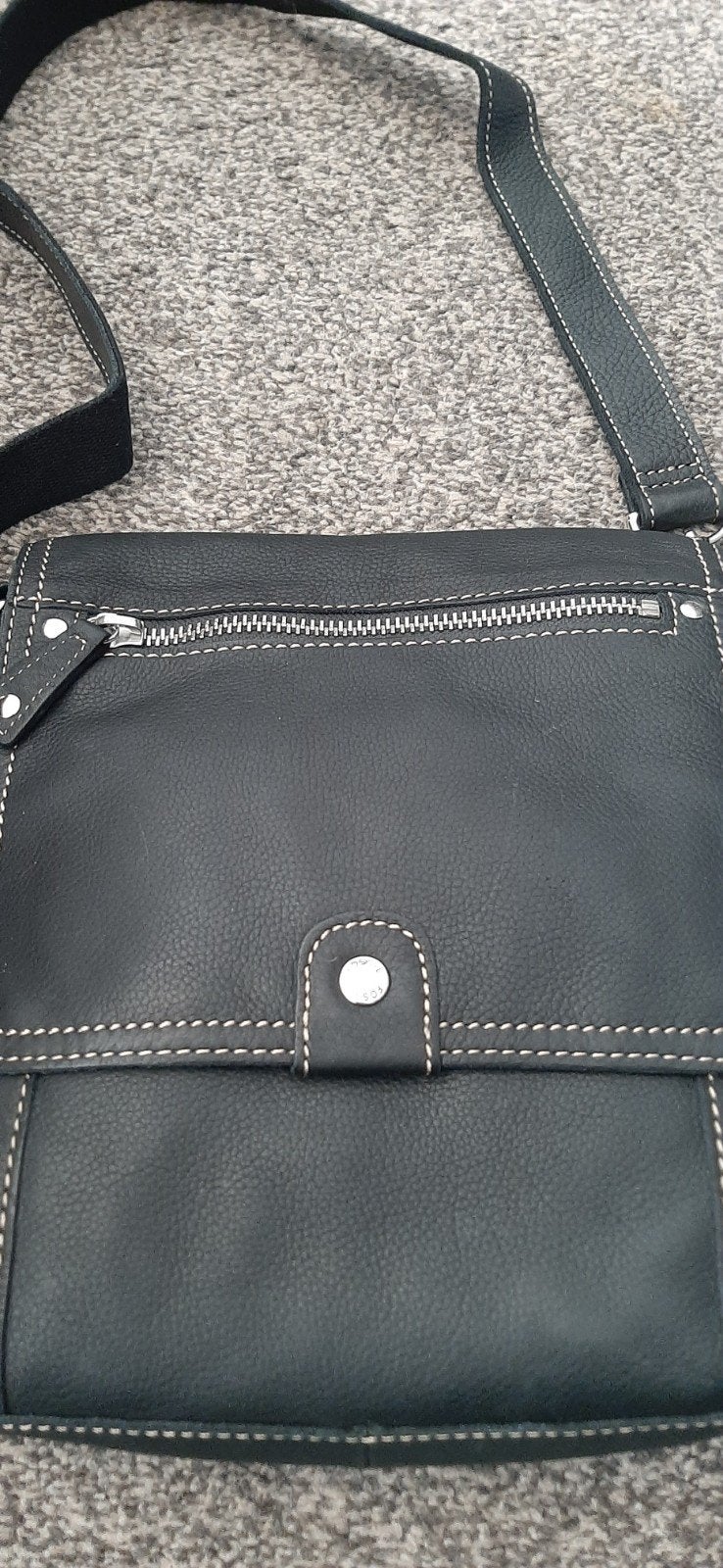 Mooie en ruime nieuwe Fossil tas, Ophalen of Verzenden, Nieuw, Zwart, Schoudertasje