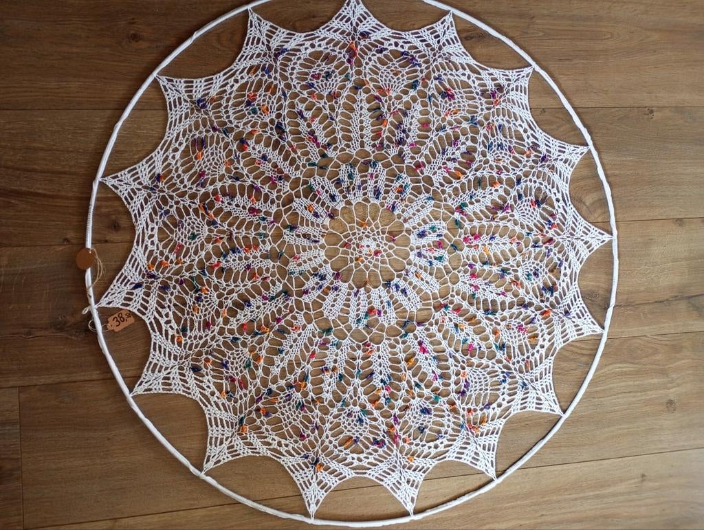 Wandhanger Mandala, Ophalen, Nieuw