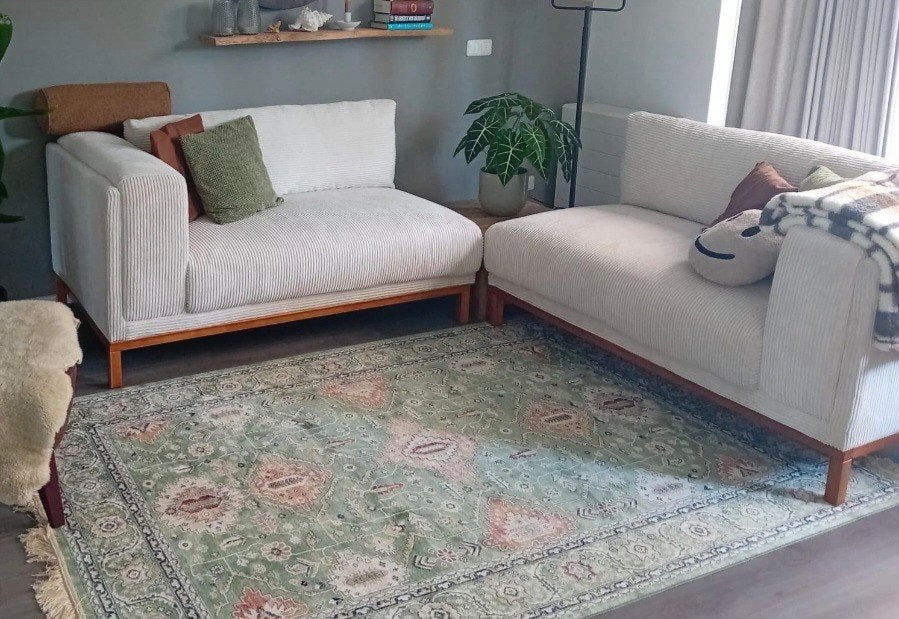 4 zits rib lichtbeige mooie houten poten 10 maanden, Ophalen, Stof