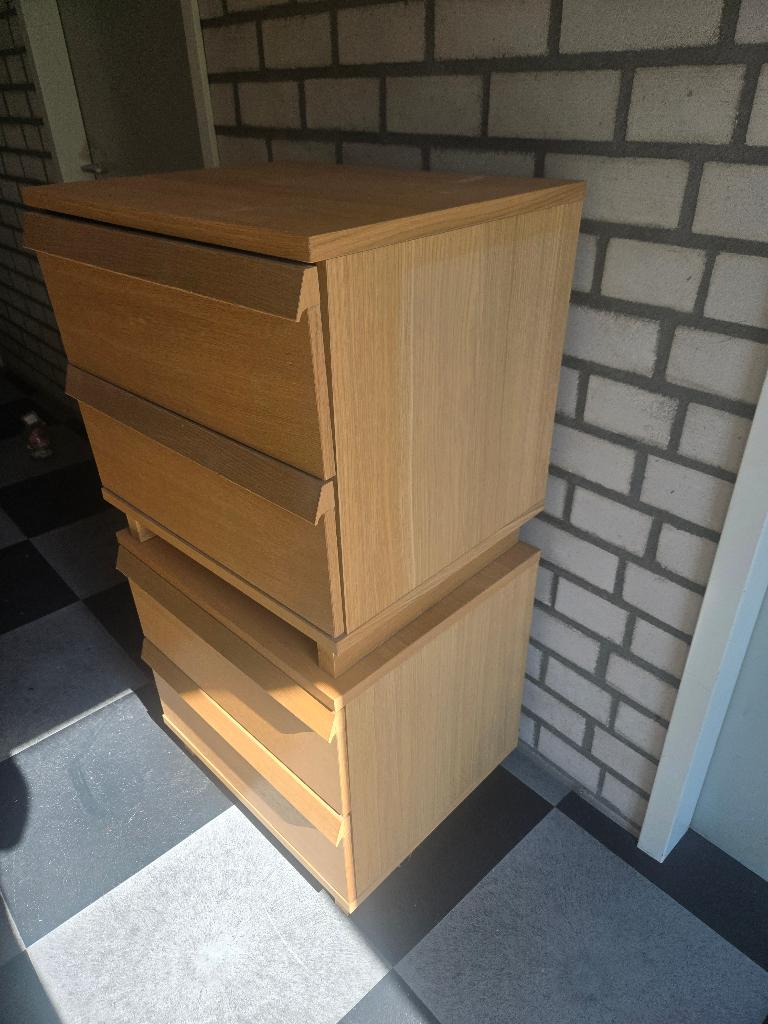twee ladekastjes cq nachtkastjes, Huis en Inrichting, Kasten | Ladekasten, Ophalen, 1 of 2 laden, 50 tot 100 cm, Zo goed als nieuw