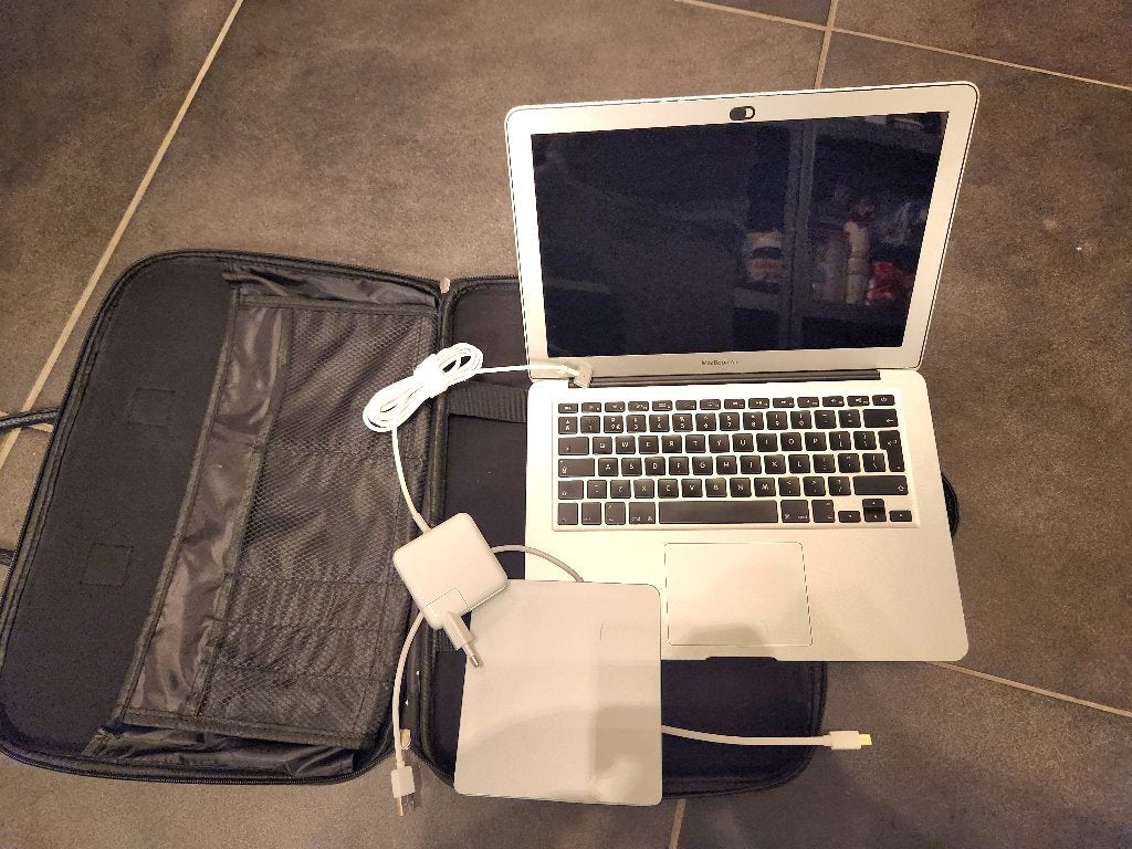 MacBook Air 2013 - Perfect voor dagelijks gebruik!, Computers en Software, Apple Macbooks, Gebruikt, Qwerty, 13 inch, Minder dan 2 Ghz