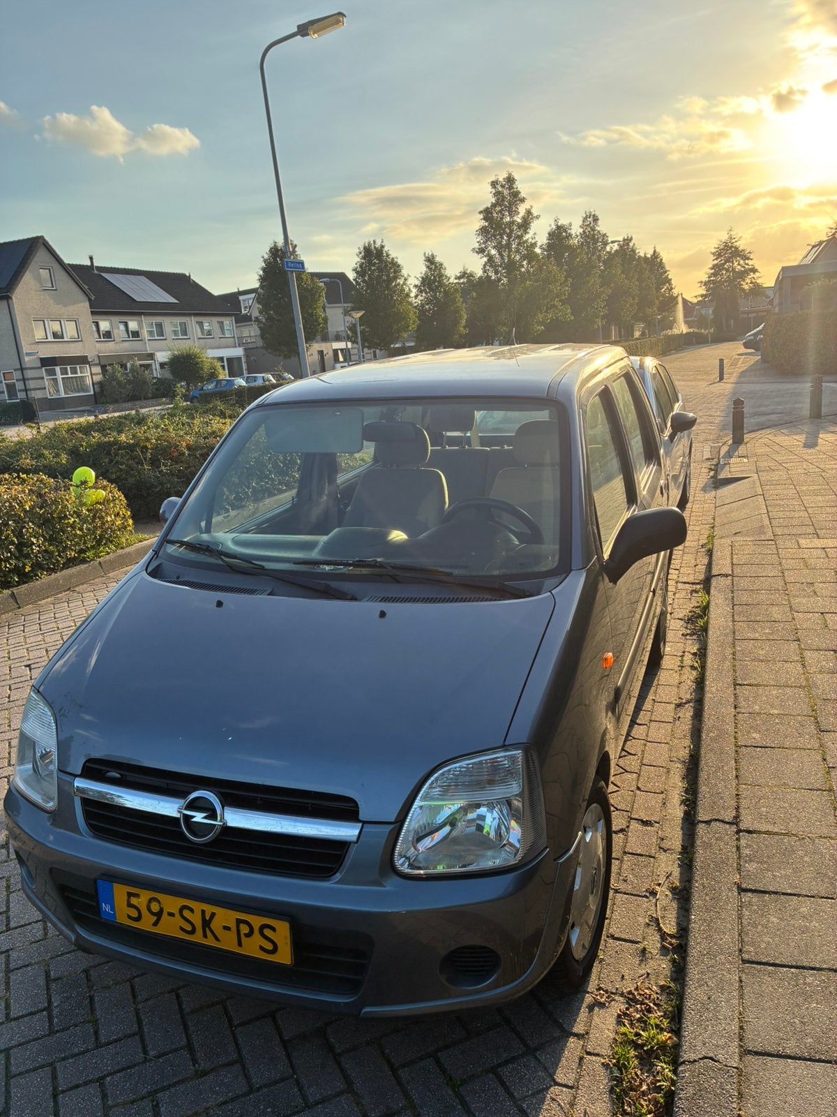 Opel Agila 1.2 16V Twinport 2006 Grijs, Auto's, Voorwielaandrijving, 40 €/maand, 4 cilinders, 1229 cc