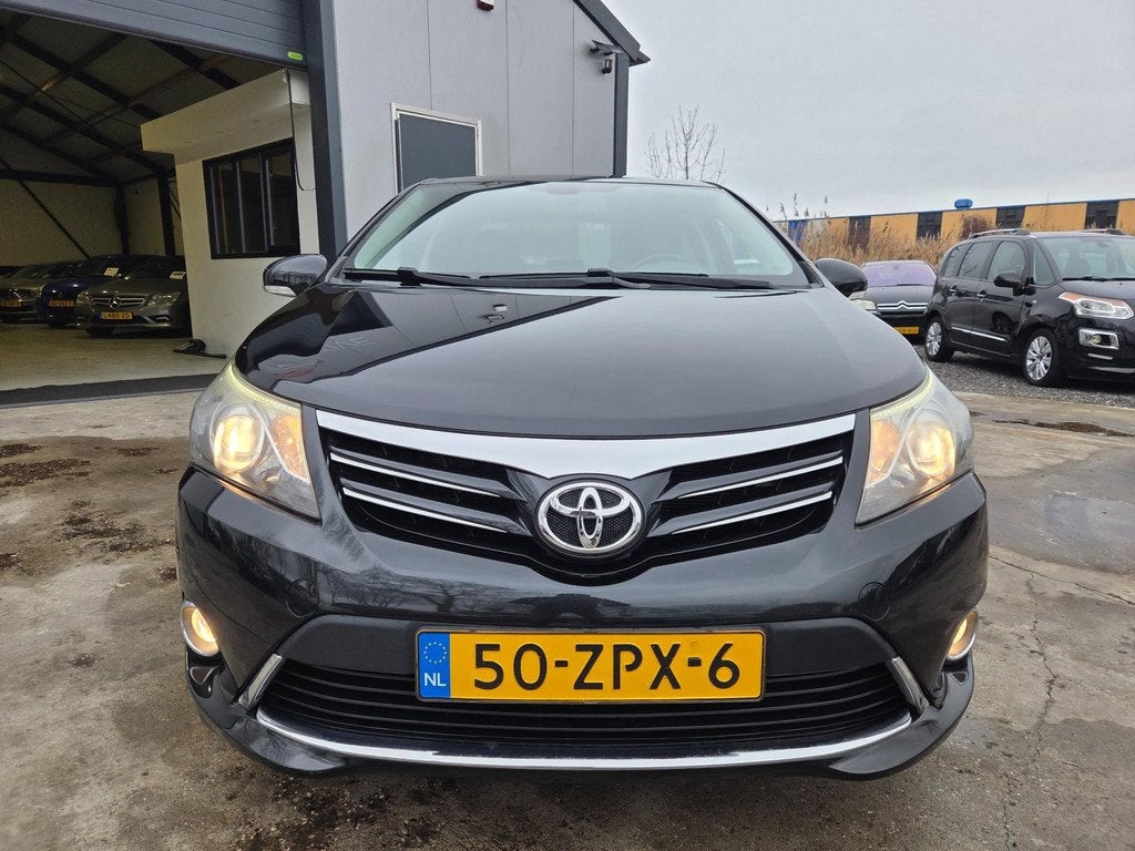 Toyota Avensis 1.8 VVTi Business | Dealerond. | Camera | Nav, Auto's, Toyota, Voorwielaandrijving, Euro 5, Zwart, Zwart