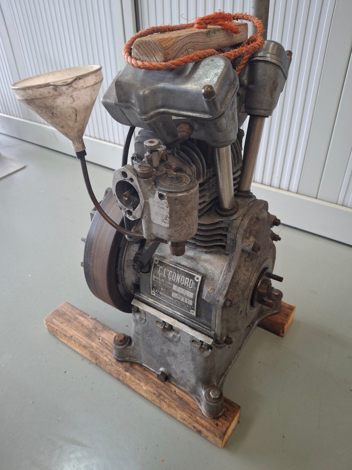 Bernard Moteur Conord stationairmotor / motor, Ophalen