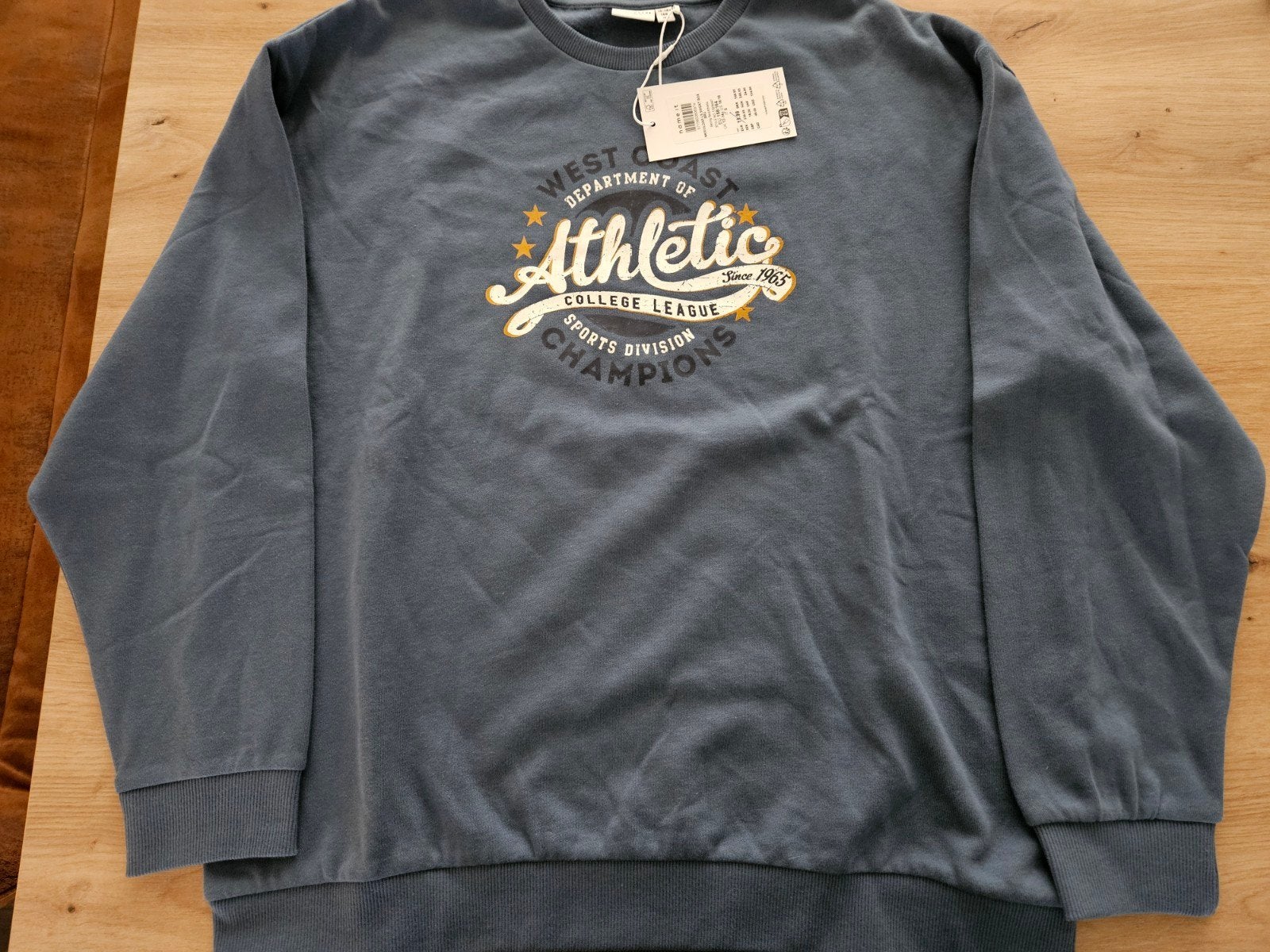 Nieuwe  sweater met 'Athletic' opdruk - Maat 158, Ophalen of Verzenden, Nieuw, Trui of Vest