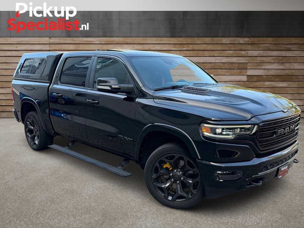 Dodge Ram 1500 5.7 V8 4x4 Crew Cab Limited , STERRENHEMEL ,, Auto's, Dodge, Automaat, Zwart, Zwart, Leder