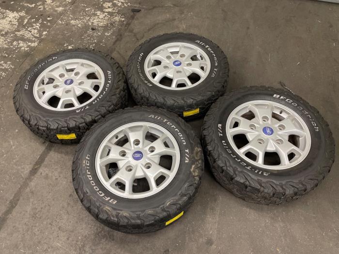 Sportvelgenset + banden van een Ford Transit, Auto-onderdelen, Banden en Velgen, Gebruikt, -, -, Ophalen of Verzenden