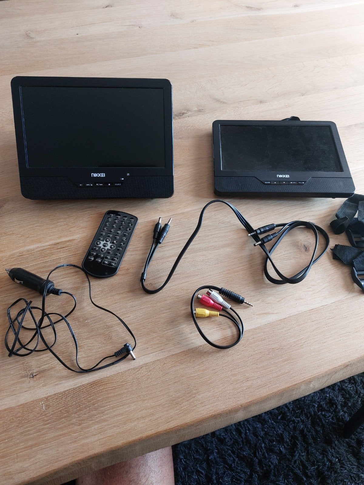 Nikkei Draagbare DVD Speler 9 inch met USB-poort, Gebruikt, Draagbaar, Ophalen of Verzenden, Overige merken