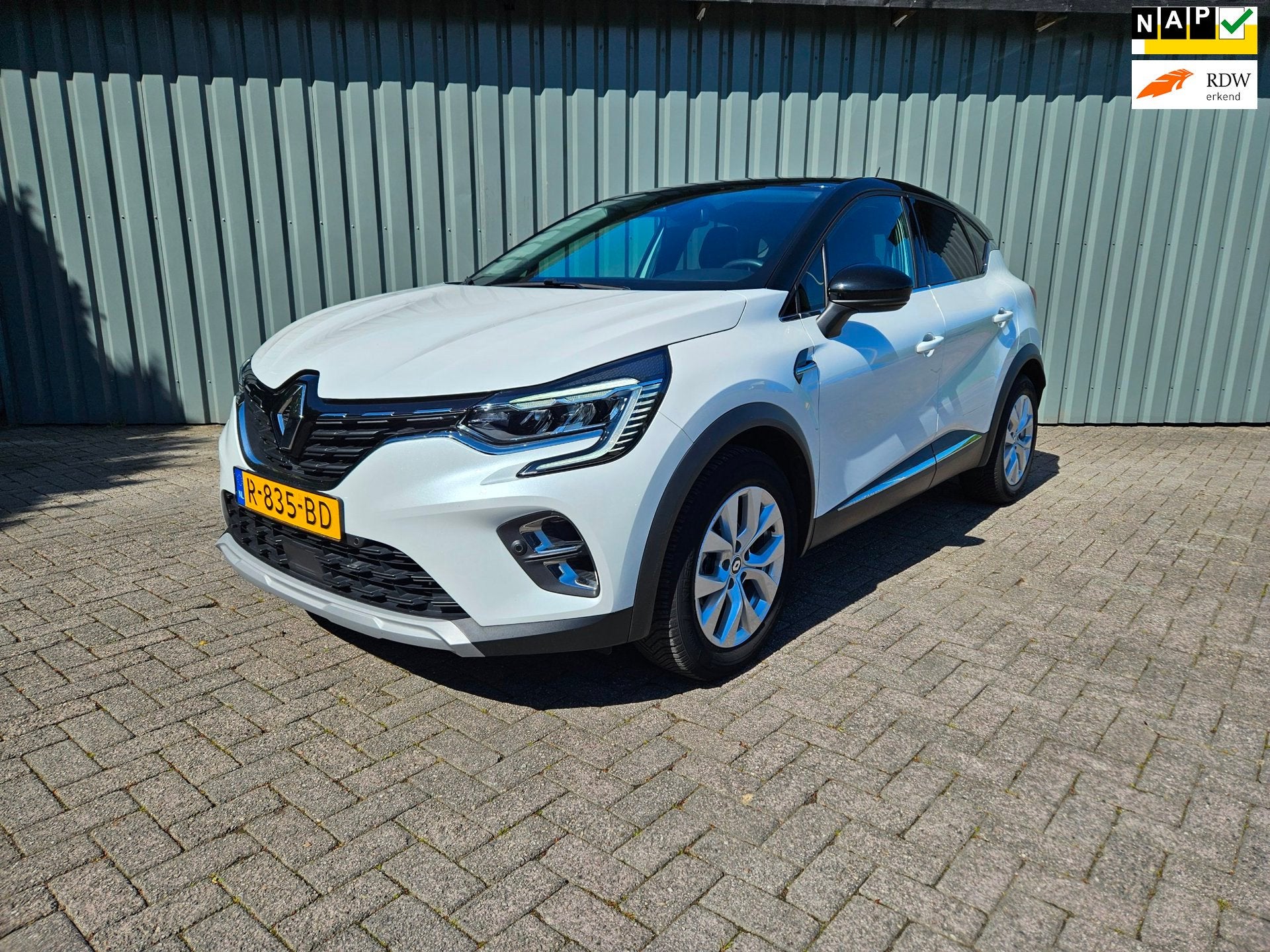 Renault Captur 1.3 TCe 140 Intens Navi Camera Led Lmv, Auto's, Voorwielaandrijving, Gebruikt, 4 cilinders, Leder en Stof