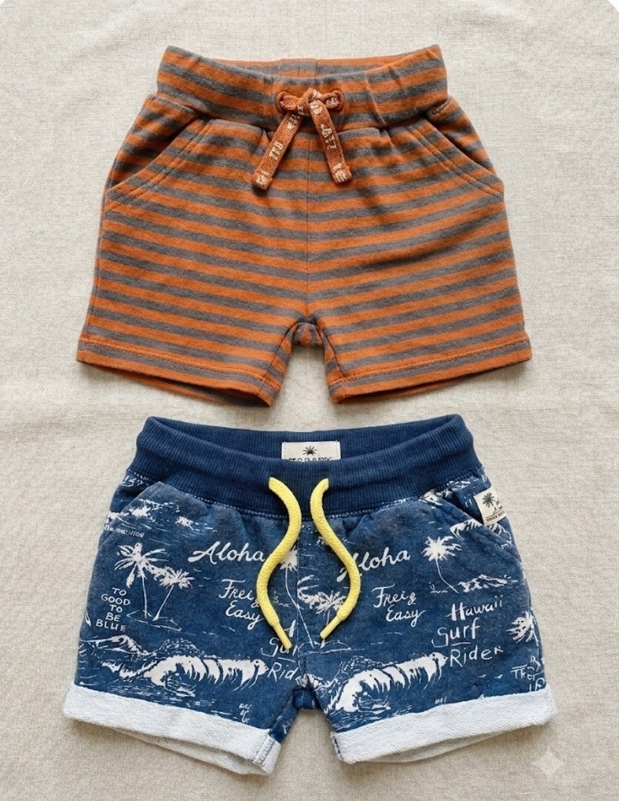 2x korte broekjes maat 68 (Feetje), Kinderen en Baby's, Babykleding | Maat 68, Gebruikt, Broekje, Ophalen of Verzenden, Jongetje