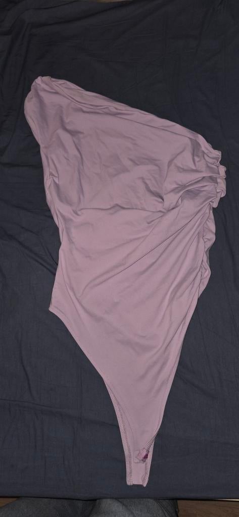 Diverse kleding: body, tops, shorts,jurk, rokken (M, L, 110), Maat 38/40 (M), Zara, Paars, Ophalen of Verzenden