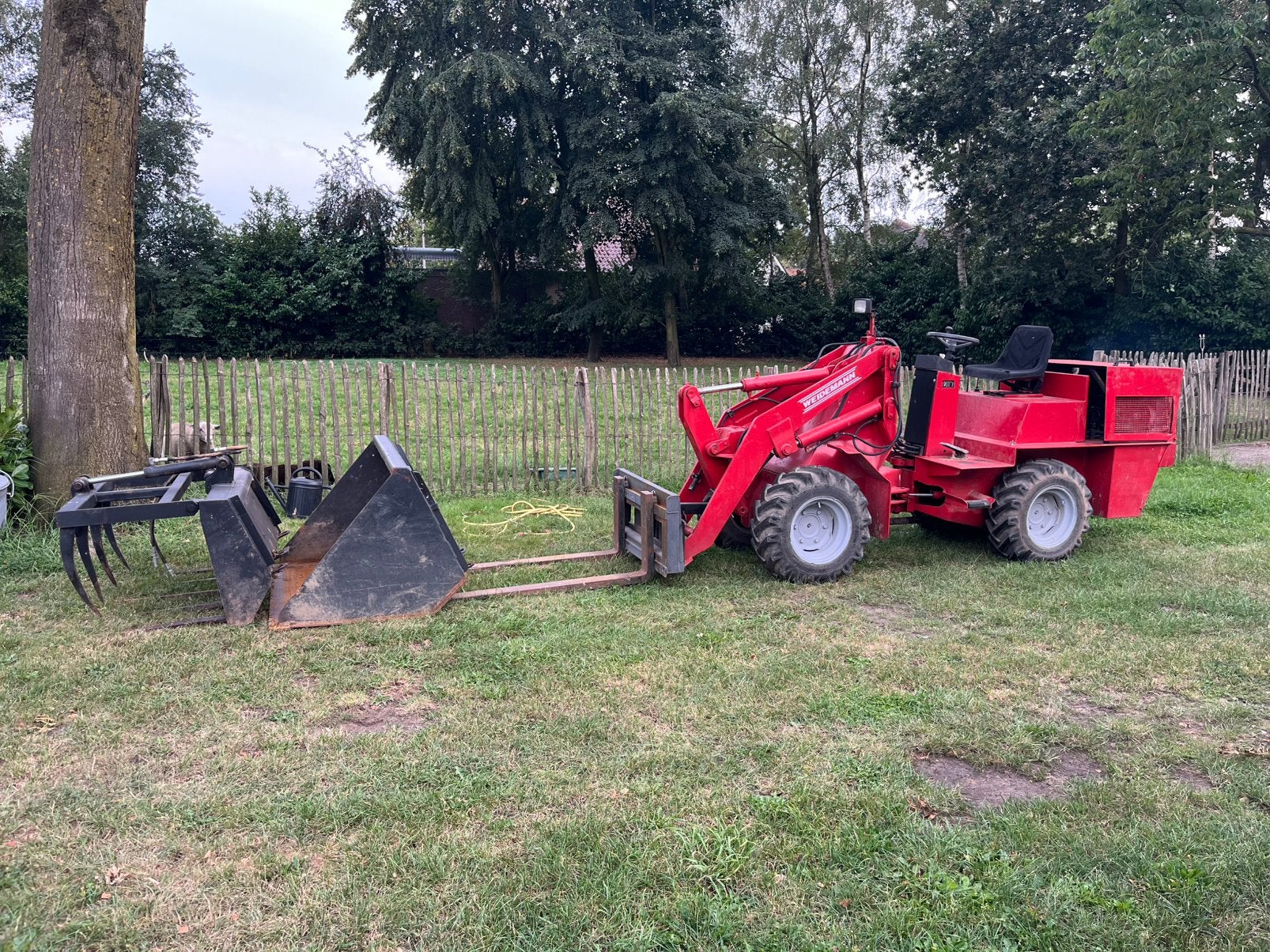 Weidemann 2002 met 3 aanbouwdelen 1300kg hefvermogen MARGE, Ophalen of Verzenden, Wiellader of Shovel