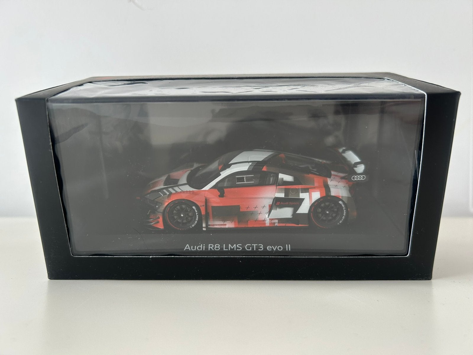 Audi R8 LMS GT3 Evo 2 Presentation 1/43 Spark, Ophalen of Verzenden, Nieuw, Auto, Overige merken
